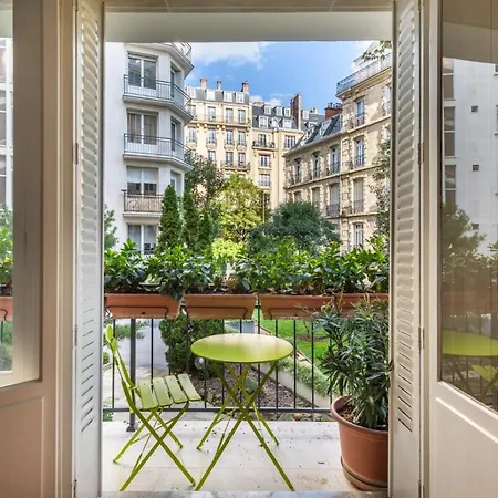 Apartament Chic Trocadero *