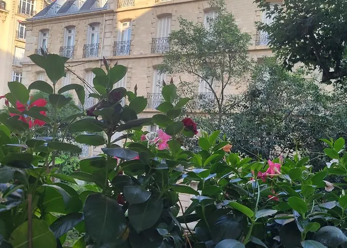 Chic Trocadero Apartman
